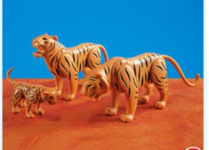2 tigres avec petit