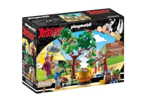 Asterix : Getafix with the caldron of Magic Potion