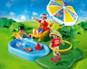 Family and swimming pool CompactSet