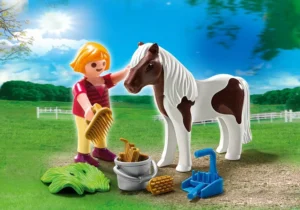 Child with pony