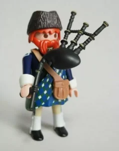Scottish bagpiper