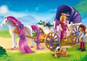Royal Couple with horse-drawn carriage