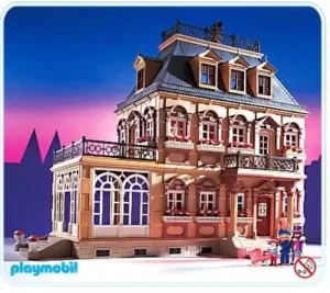Large Victorian Dollhouse
