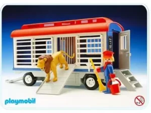 Circus Lion Train Car
