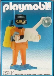 Scuba diver with camera