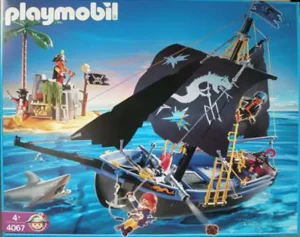 Black corsair schooner with island