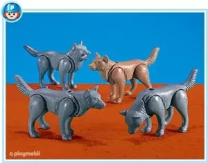 4 Wolves