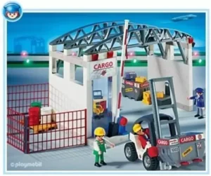 Cargo Zone with Forklift