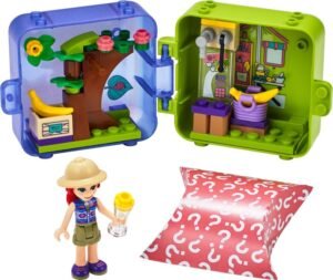 Mia’s Jungle Play Cube