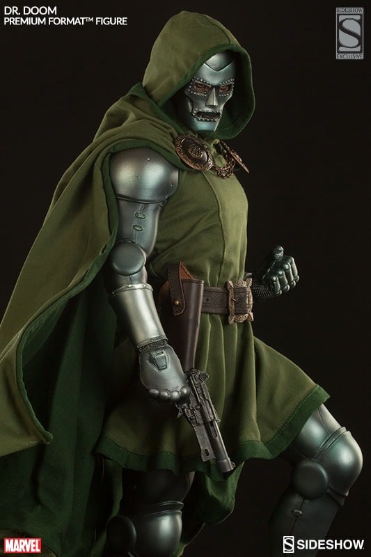 Dr. Doom (Exclusive)