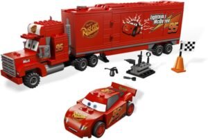 Mack’s Team Truck